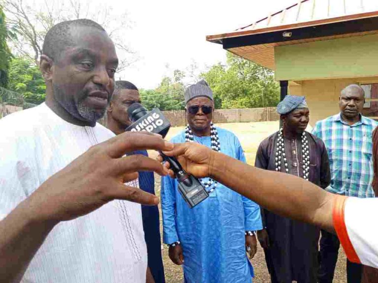 Chief Joseph Har, Security Adviser to the Governor on Security and Internal Affairs, speaking to a radio journalist on Friday at the press briefing.