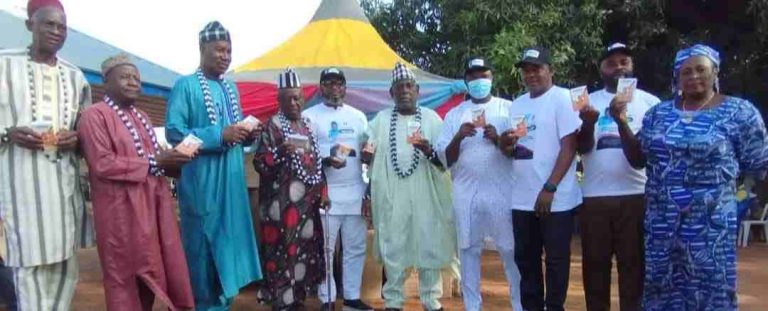 SGF Flags Off Free Diarrhea Treatment For 10,000 Children Stakeholders displaying drugs drugs during flag-off ceremony of the free treatment for Diarrhea.