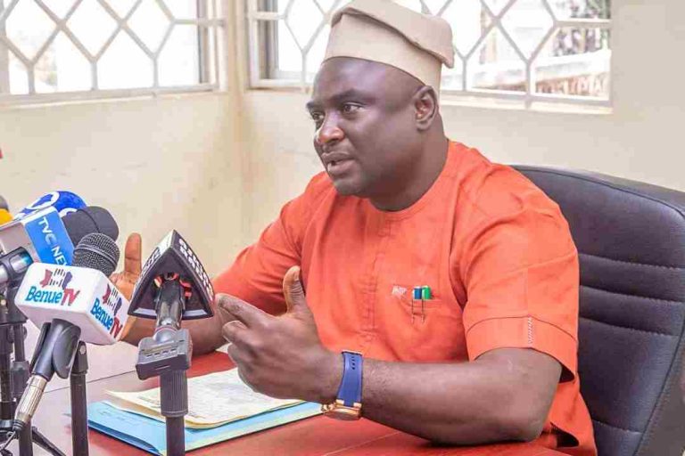 Kula, Chief Press Secretary to Gov Hyacinth Alia, addressing some journalists at Govt House, Makurdi on Thursday.