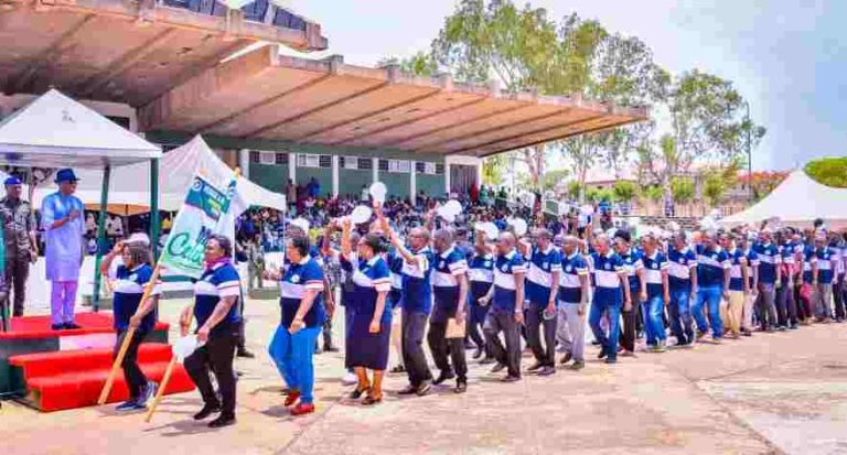 Workers Day: Benue Govt Ready To Implement New Minimum Wage, Alia Says Governor Alia takes the salute at May Day parade and match pass at IBB Square, Makurdi on Wednesday