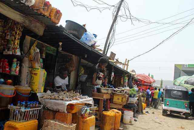 Hoodlums Blockade Masaka Market, Halt Economic Activities