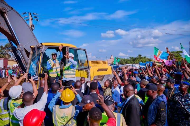 Alia, Ikyaaza List Gains As Tinubu Flags Off Flyover, Makurdu-Otukpo-9th Mile Dual Carriageway Umahi, right, and Alia, left, descend from an excavator