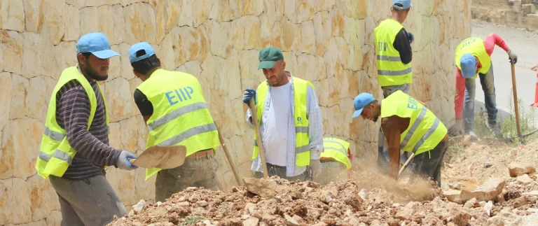 Workers in Lebanon, ILO Programme EIIP.