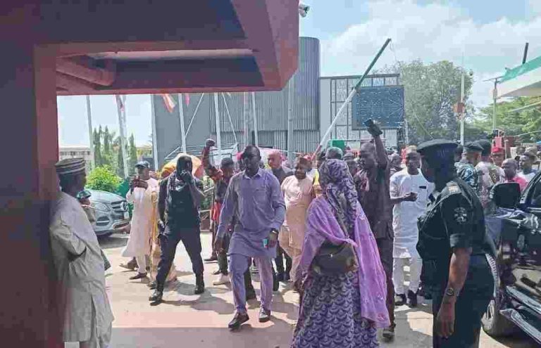 PDP Turmoil: Teargas, Locked Gates As Rival Factions Battle For Control Of Party Secretariat PDP
