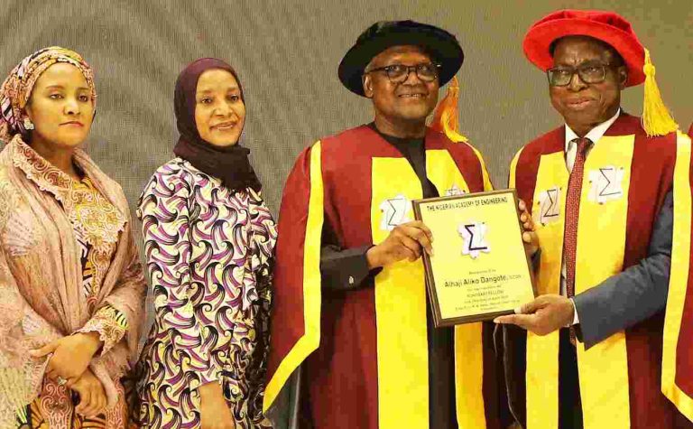 Left to right: Fatima Aliko Dangote; GED Operations, Dangote Sugar Refinery Plc, Mariya Aliko Dangote; President/CE, Dangote Industries Limited, Aliko Dangote; and President, The Nigerian Academy of Engineering, Engr. Prof, Rahamon Bello.