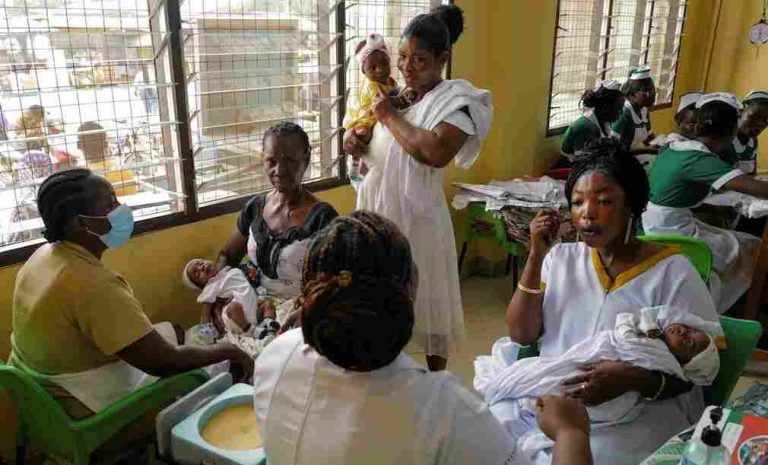 Mothers wait to have their infants vaccinated at the Mother and Child Hospital in Kasoa, Ghana, November 19, 2025. REUTERS-Francis Kokoroko-File Photo
