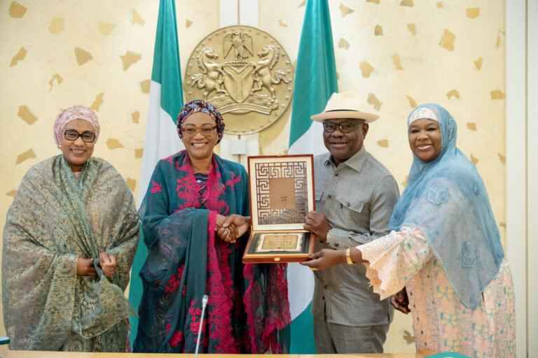 Wike Unveils Plan To Transform Life Camp Recreation Park As First Lady Applauds Minister’s Green Initiative L-R: Wife of Vice President, Hajiya Nana Shettima, the First Lady, Sen. Oluremi Tinubu, Minister of FCT, Bar. Nyesome Wike and Dr Mariya Mahmoud, the FCT, Minister of State