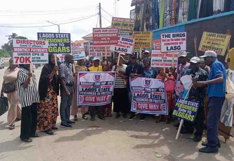 Lagos Pensioners Begin Warning Strike Lagos Pensioners strike