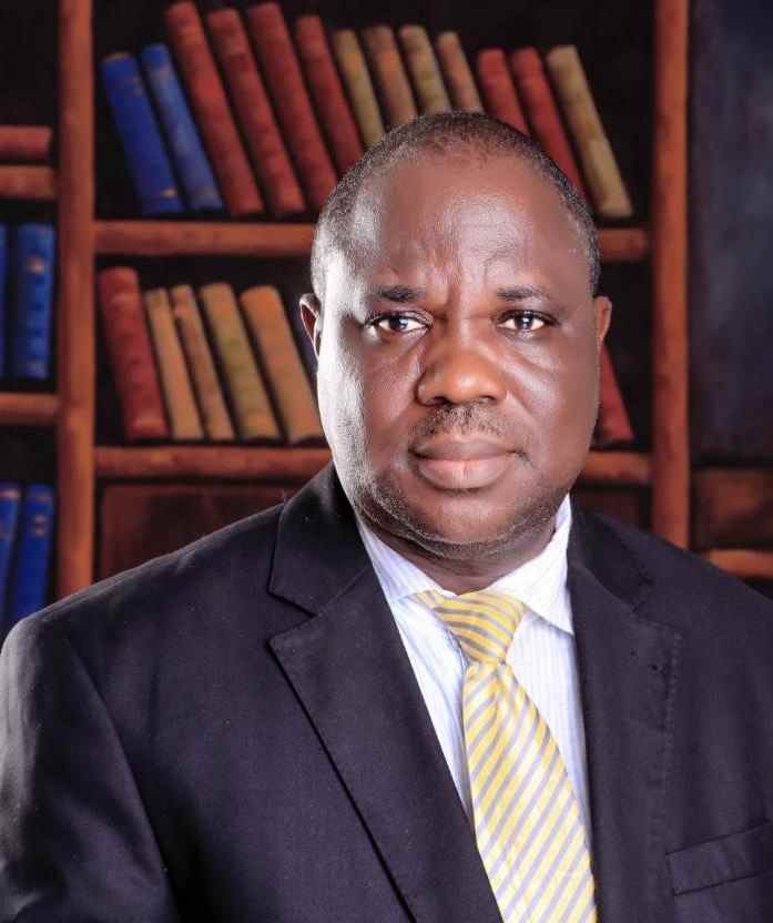 Dr Istifanus Usman